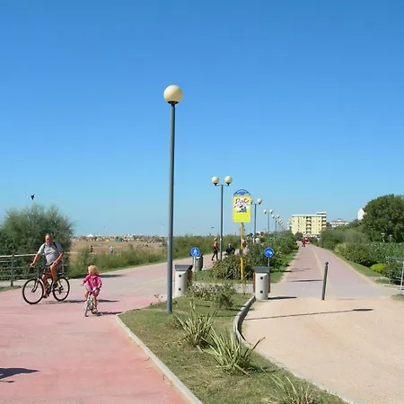 Дом отдыха Fuer 7 Personen Ca 45 Qm In Bibione, Adriakueste Italien Und Umgebung *