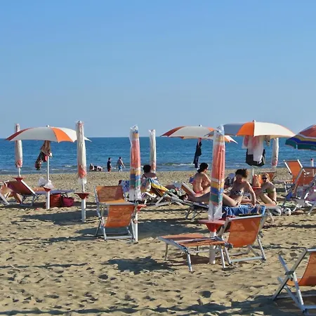Fuer 7 Personen Ca 45 Qm In Bibione, Adriakueste Italien Und Umgebung Бибионе